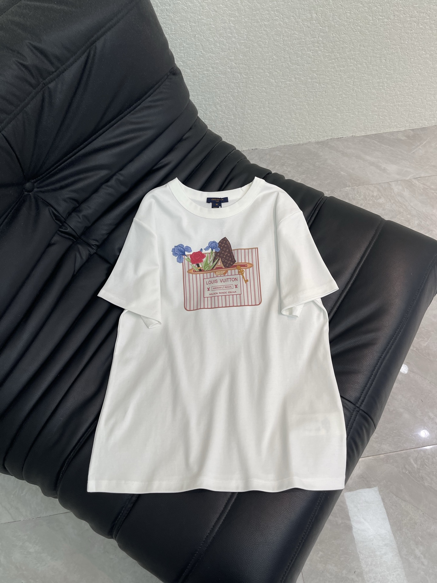 Women's short sleeves